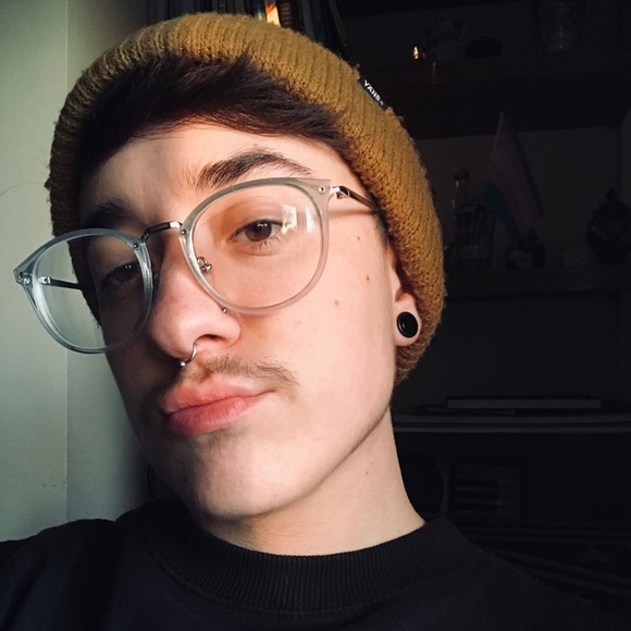 Meet your Posher, Jude - Picture 1 of 1